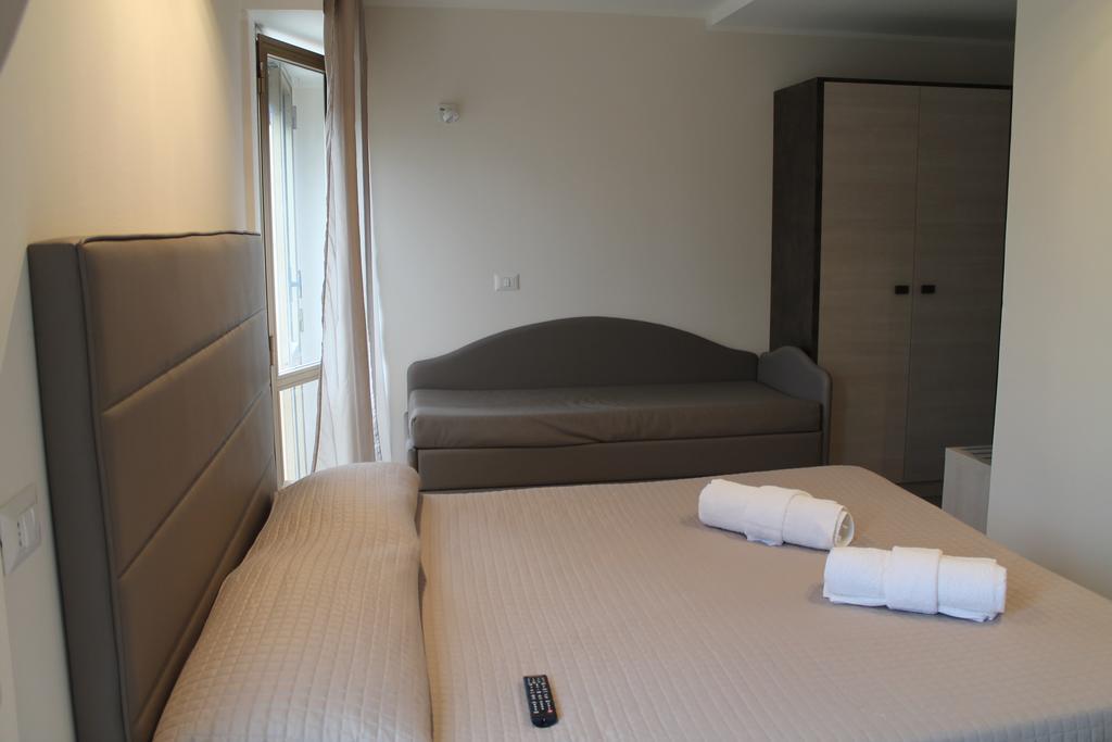 Hotel Sant'Elena Ρίμινι Εξωτερικό φωτογραφία