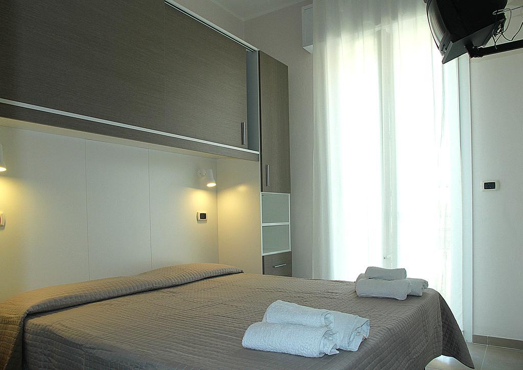 Hotel Sant'Elena Ρίμινι Εξωτερικό φωτογραφία
