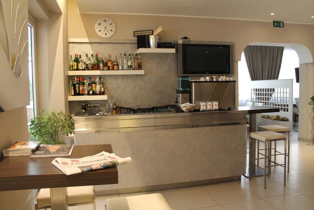 Hotel Sant'Elena Ρίμινι Εξωτερικό φωτογραφία